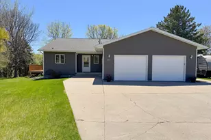 2216 Ridgewood Dr, Fergus Falls, MN 56537 - Photo 31