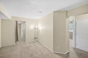 6838 Sandlewood Rd, Woodbury, MN 55125 - Photo 29