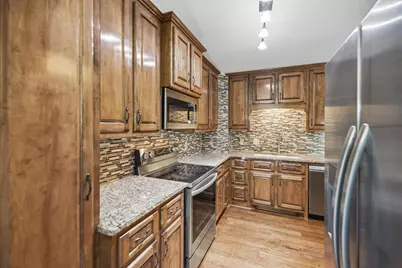6838 Sandlewood Road, Woodbury, MN 55125 - Photo 13