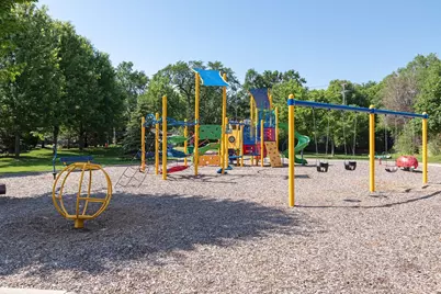 2040 Ridge Drive #32, Saint Louis Park, MN 55416 - Photo 25