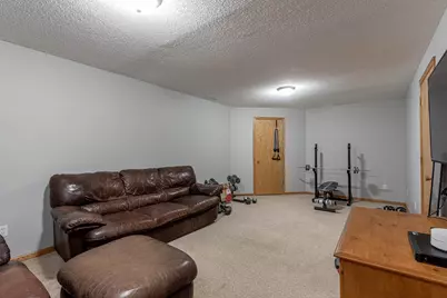 305 Chancery Lane, Mankato, MN 56001 - Photo 41