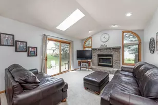 305 Chancery Ln, Mankato, MN 56001 - Photo 11