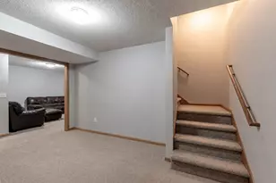 305 Chancery Ln, Mankato, MN 56001 - Photo 37