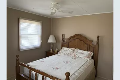 408 E 32nd Street, Hibbing, MN 55746 - Photo 9