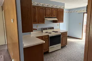 408 E 32nd St, Hibbing, MN 55746 - Photo 7