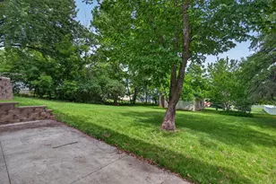 605 5th St NE, Montgomery, MN 56069 - Photo 17