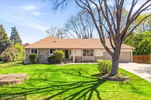 16982 Weaver Lake Dr, Maple Grove, MN 55311 - Photo 47