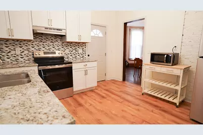 63 Lawson Avenue W, Saint Paul, MN 55117 - Photo 13