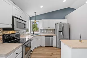 1349 Landings Ln, Watertown, MN 55388 - Photo 3