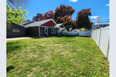 620 W Dwelle Street, Lake City, MN 55041 - Photo 11
