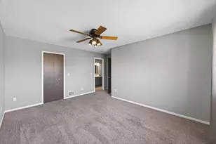 5725 Yucca Ln N, Plymouth, MN 55446 - Photo 21