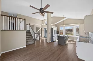 5725 Yucca Ln N, Plymouth, MN 55446 - Photo 9