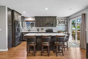 833 Oriole Dr, Apple Valley, MN 55124 - Photo 7