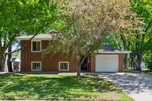 833 Oriole Dr, Apple Valley, MN 55124 - Photo 1