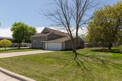 311 Center Avenue S, Eyota, MN 55934 - Photo 33