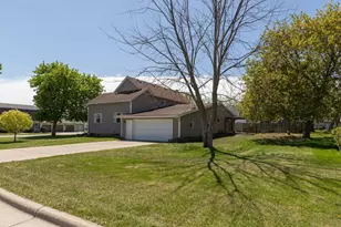 311 Center Ave S, Eyota, MN 55934 - Photo 33