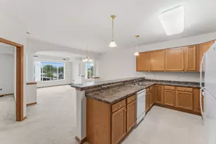 8200 W 33rd St, Saint Louis Park, MN 55426 - Photo 15
