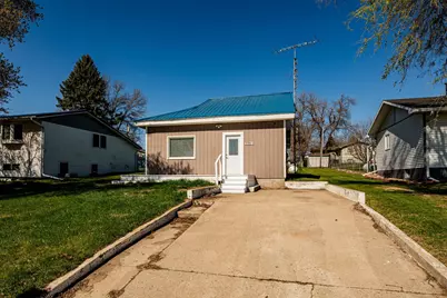 1108 Forest Street, Lisbon, ND 58054 - Photo 3