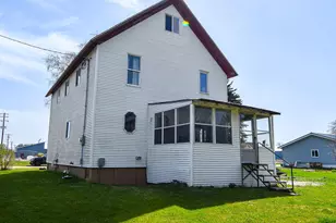 117 Red Lake Ave N, Saint Hilaire, MN 56754 - Photo 1