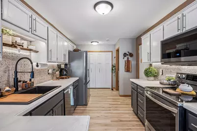 317 Creekside Drive, Buffalo, MN 55313 - Photo 9