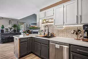 317 Creekside Dr, Buffalo, MN 55313 - Photo 11