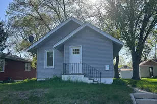 105 19th Ave N, Saint Cloud, MN 56303 - Photo 1