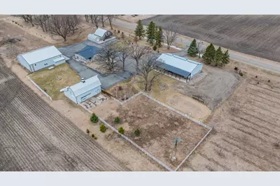 90917 240th Street, Austin, MN 55912 - Photo 3