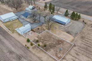 90917 240th St, Austin, MN 55912 - Photo 3