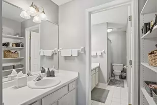 7420 Edinborough Way, Edina, MN 55435 - Photo 23