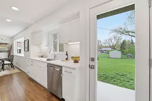 3009 W 100th St, Bloomington, MN 55431 - Photo 17