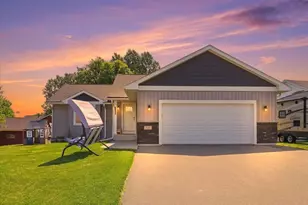 340 Bluebill St, Baldwin, WI 54002 - Photo 1