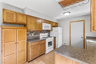 1722 Nokia Way, Eagan, MN 55122 - Photo 9