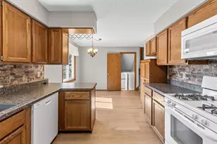 1722 Nokia Way, Eagan, MN 55122 - Photo 11