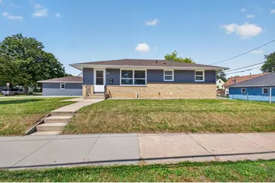 1317 11th Avenue SE, Rochester, MN 55904 - Photo 1