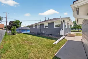 1317 11th Ave SE, Rochester, MN 55904 - Photo 33