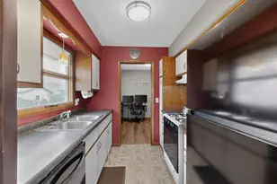 1317 11th Ave SE, Rochester, MN 55904 - Photo 9