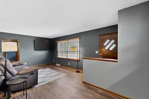 1317 11th Ave SE, Rochester, MN 55904 - Photo 5