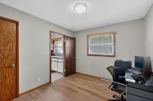 1317 11th Ave SE, Rochester, MN 55904 - Photo 11