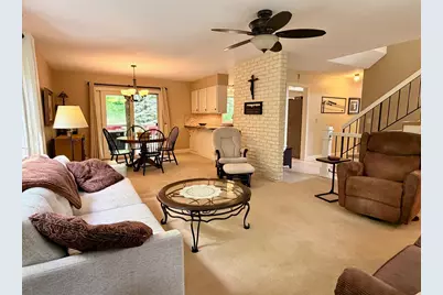 850 Winthrop Street S, Saint Paul, MN 55119 - Photo 11