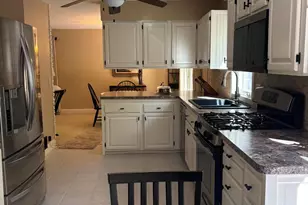 850 Winthrop St S, Saint Paul, MN 55119 - Photo 5
