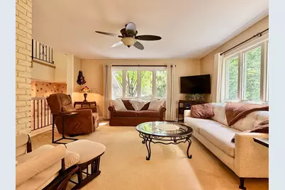 850 Winthrop Street S, Saint Paul, MN 55119 - Photo 9