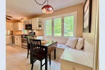 850 Winthrop Street S, Saint Paul, MN 55119 - Photo 19
