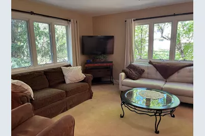 850 Winthrop Street S, Saint Paul, MN 55119 - Photo 11
