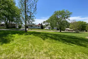 2021 Tower Rd, Albert Lea, MN 56007 - Photo 47