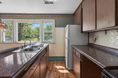 8217 Lyndale Avenue S, Bloomington, MN 55420 - Photo 9
