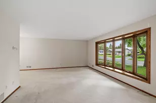 868 Cobb Rd, Shoreview, MN 55126 - Photo 3