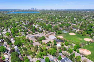 2709 W 60th St, Minneapolis, MN 55410 - Photo 49