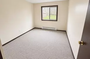 104 Edgewood St, New York Mills, MN 56567 - Photo 5