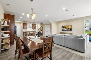 708 Rockburn Rd, Chanhassen, MN 55317 - Photo 15