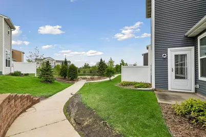 708 Rockburn Road, Chanhassen, MN 55317 - Photo 33